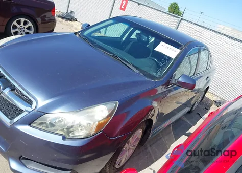 2013 Subaru Legacy 2.5I Premium z USA, uszkodzony, nr VIN 4S3BMCC67D3011659